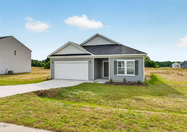 Photo 2 of Sale Pending at 204 Shiloh Woods Cir, Smithfield, NC 27577 | MLS# 10134368 | Listing updated on 2026-10-05