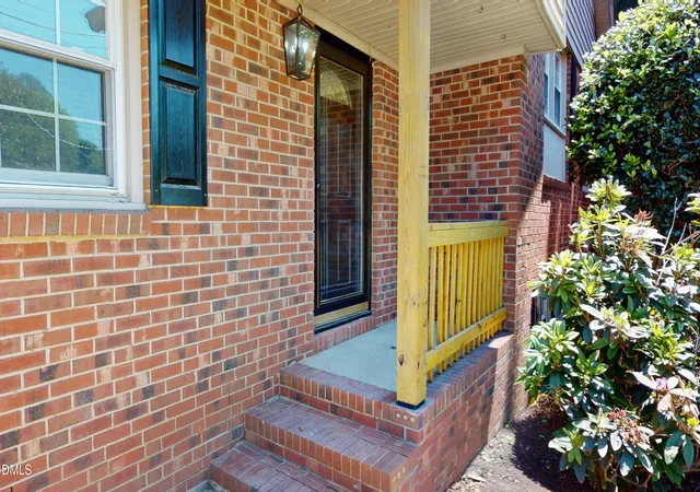 3rd image of 711 Kildaire Farm Rd, Cary, NC 27511 | MLS# 10135230