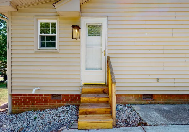 4th image of 711 Kildaire Farm Rd, Cary, NC 27511 | MLS# 10135230