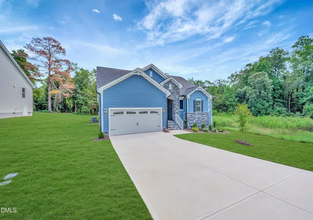 Photo 2 of Single family home for sale at 144 Golfview Ave, Benson, NC 27504 | MLS# 10154311 | Listing updated on 2026-09-12