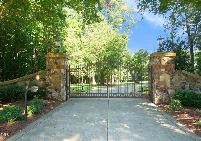 Photo 3 of Sale Pending at 15508 Possum Trak Rd, Raleigh, NC 27614 | MLS# 10140066 | Listing updated on 2026-07-18