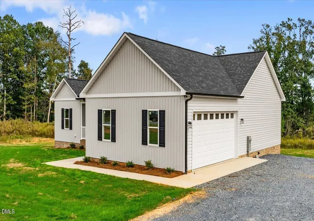 Photo 3 of Sale Pending at 3302 Fox Glow Trl, Asheboro, NC 27205 | MLS# 10135575 | Listing updated on 2026-07-18
