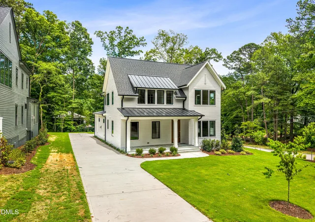2nd image of 4 Chantilly Pl, Durham, NC 27707 | MLS# 10135908