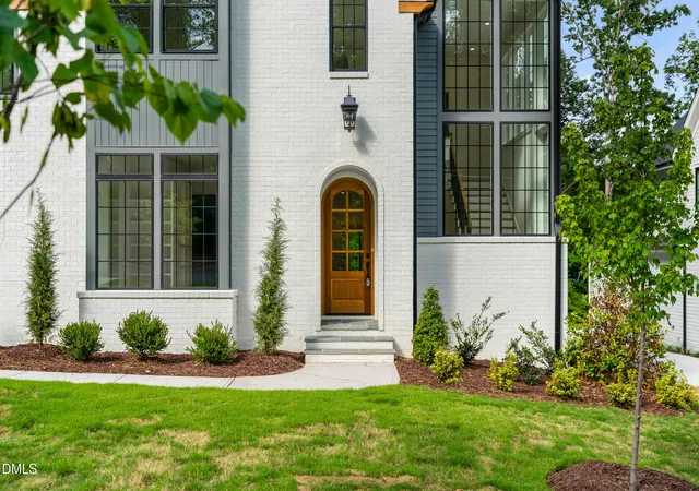 4th image of 6 Chantilly Pl, Durham, NC 27707 | MLS# 10159207