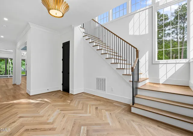 5th image of 6 Chantilly Pl, Durham, NC 27707 | MLS# 10159207