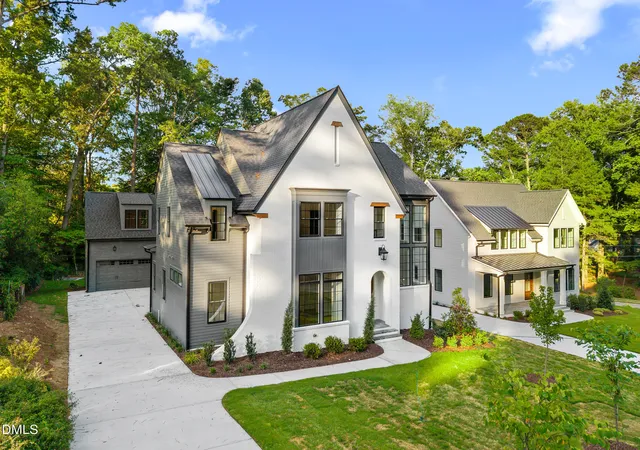 3rd image of 6 Chantilly Pl, Durham, NC 27707 | MLS# 10159207