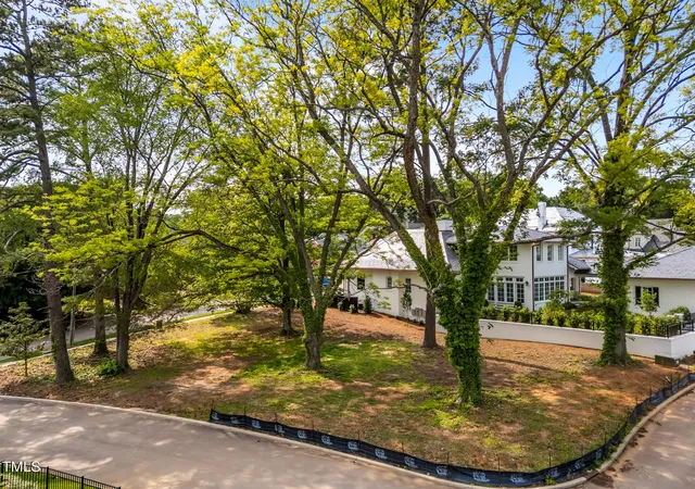 1st image of 1504 Caswell St, Raleigh, NC 27608 | MLS# 10136116
