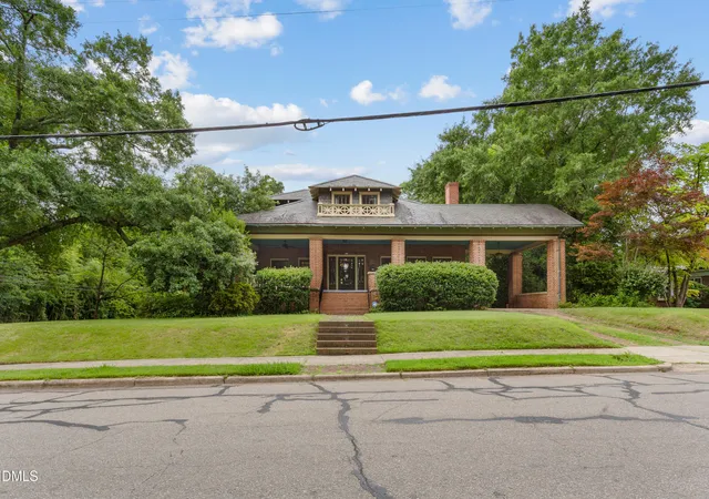 2nd image of 119 N Gulf St, Sanford, NC 27330 | MLS# 10136453