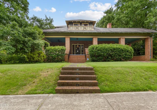 Photo 3 of Single family home for sale at 119 N Gulf St, Sanford, NC 27330 | MLS# 10136453 | Listing updated on 2026-09-12