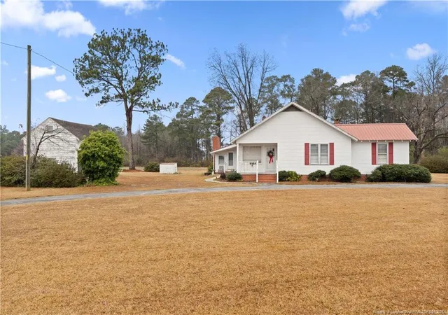 Homes for sale in Godwin, NC | 6131 Stewart Rd, Godwin, NC 28344 | MLS# 754340