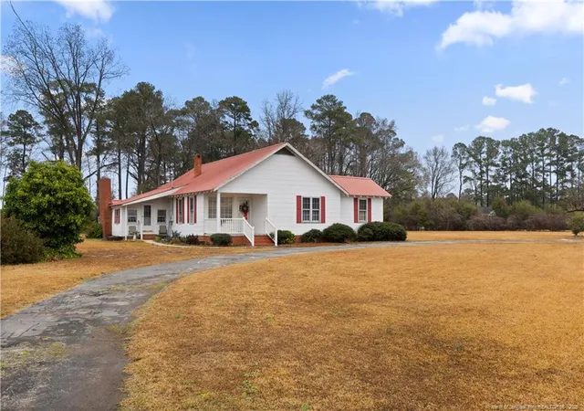 Homes for sale in Godwin, NC | 6131 Stewart Rd, Godwin, NC 28344 | MLS# 754340
