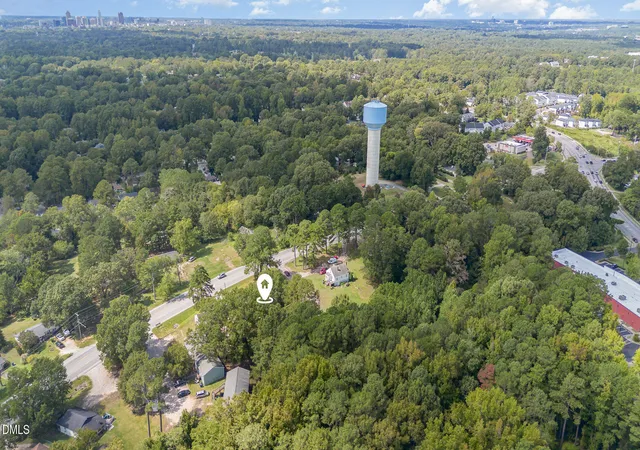Listing Photo 4 - Condo for sale in building located at 655-659 Sunnybrook Rd, Raleigh, NC 27610
