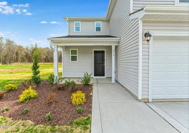 Photo 3 of Single family home for sale at 216 Hl Valley Dr #(lot 86), La Grange, NC 28551 | MLS# 10136999 | Listing updated on 2026-09-20