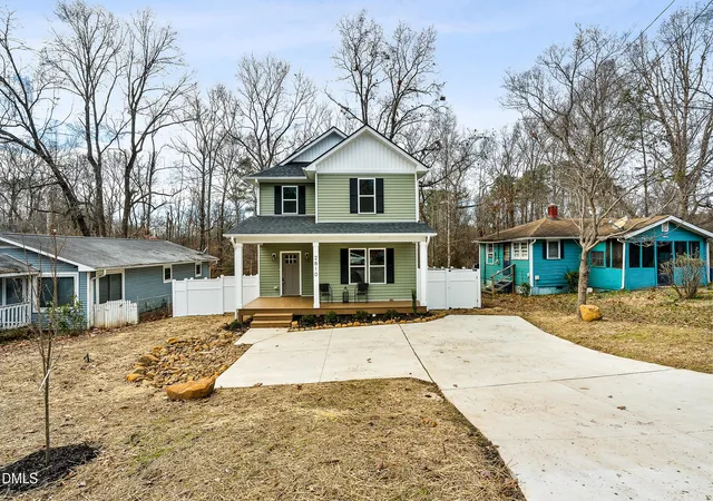 Photo 2 of Sale Pending at 2810 Beechwood Dr, Durham, NC 27707 | MLS# 10137051 | Listing updated on 2026-07-18
