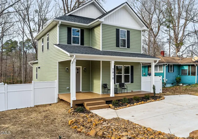 Photo 3 of Sale Pending at 2810 Beechwood Dr, Durham, NC 27707 | MLS# 10137051 | Listing updated on 2026-07-18