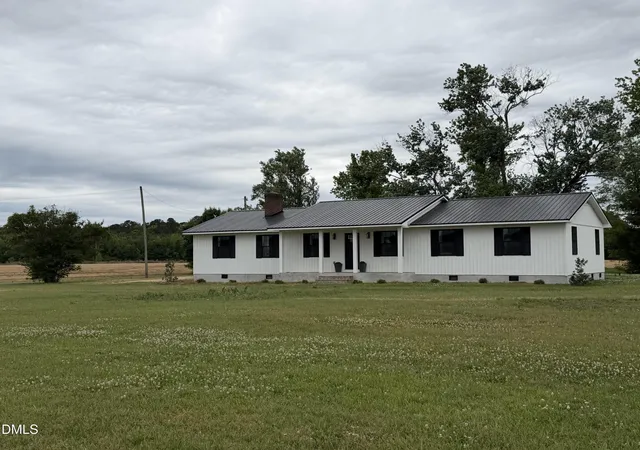 Homes for sale in Godwin, NC | 3055 Autry Mill Rd, Godwin, NC 28344 | MLS# 10137269