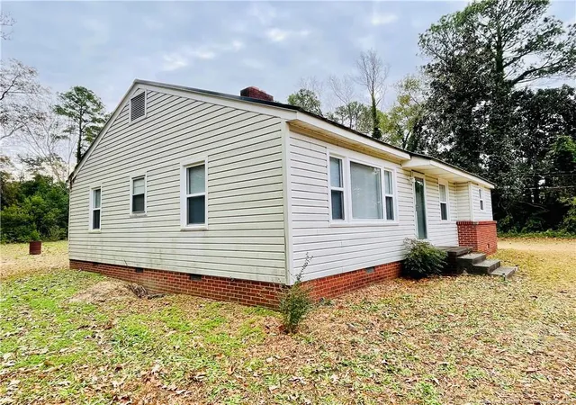 Homes for sale in Maxton, NC | 405 S Austin St S, Maxton, NC 28364 | MLS# 754591