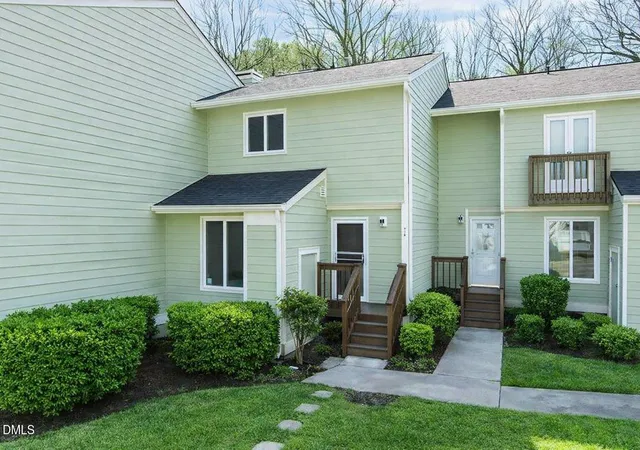 Photo 1 of Condominium at 250 S Estes Dr #71, Chapel Hill, NC 27514 | MLS# 10147329 | | Sold on 2026-06-11