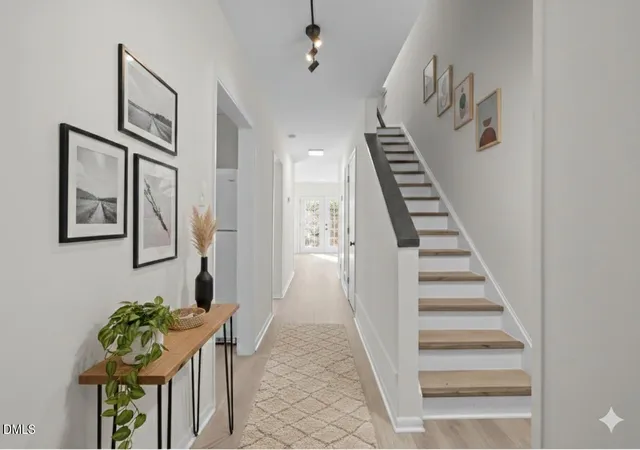 Photo 4 of Condominium at 250 S Estes Dr #71, Chapel Hill, NC 27514 | MLS# 10147329 | | Sold on 2026-06-11