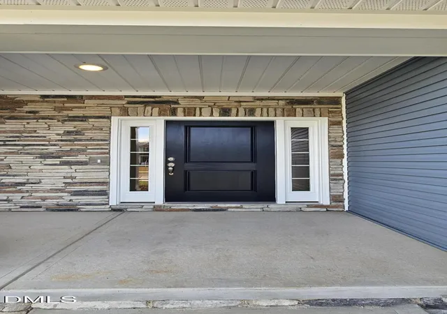 Photo 4 of Single family home for sale at 232 Kipling Crk Dr, Fuquay Varina, NC 27526 | MLS# 10146674 | Listing updated on 2026-09-15
