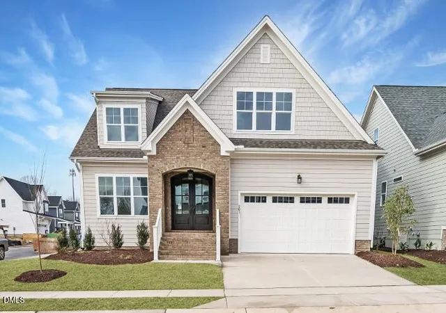 2nd image of 749 W Holly Springs Rd, Holly Springs, NC 27540 | MLS# 10137772