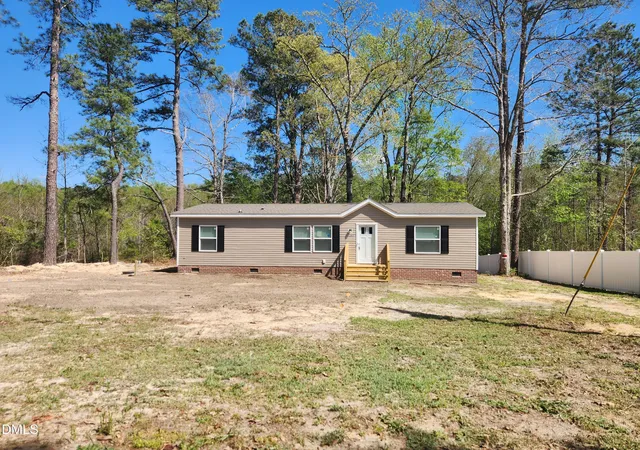 Homes for sale in Erwin, NC | 392 Monroe Ln, Erwin, NC 28339 | MLS# 10138378