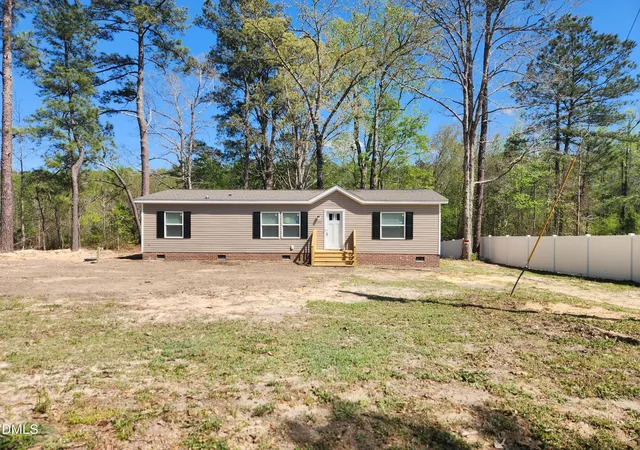 Homes for sale in Erwin, NC | 392 Monroe Ln, Erwin, NC 28339 | MLS# 10138378