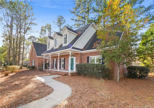 Photo 3 of Single family home for sale at 208 Woodsage Cir, Fayetteville, NC 28303 | MLS# 754751 | Listing updated on 2026-07-18