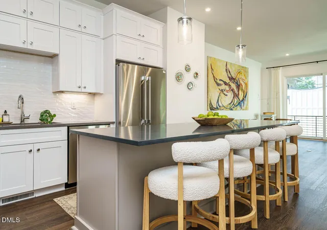 4th image of 1527 Urban Trace Ln, Raleigh, NC 27608 | MLS# 10139153