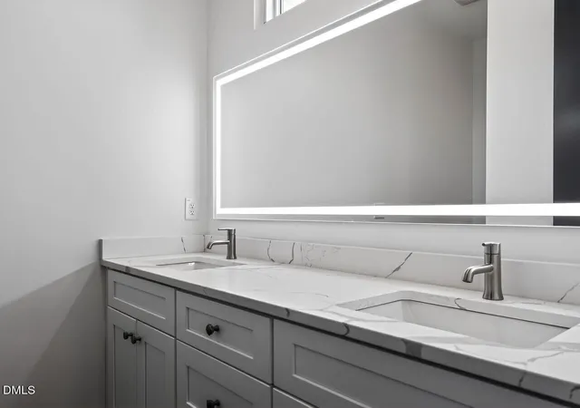 Photo 3 of Townhouse for sale at 1521 Sunrise Ave, Raleigh, NC 27608 | MLS# 10139220 | Listing updated on 2026-10-05