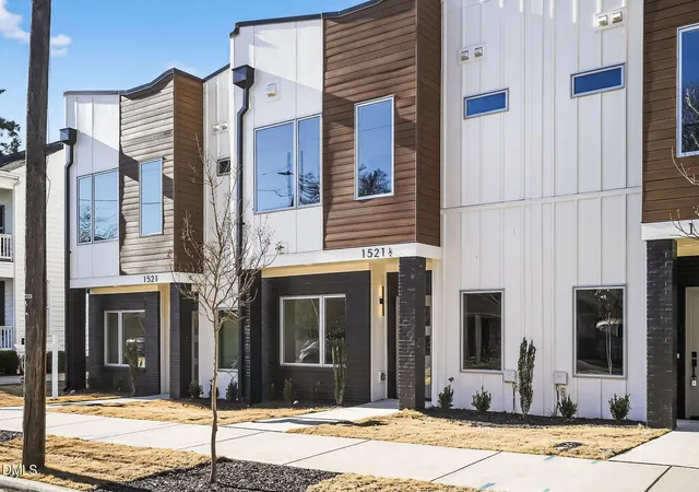 Photo 3 of Townhouse for sale at 1521 1/2 Sunrise Ave, Raleigh, NC 27608 | MLS# 10139227 | Listing updated on 2026-08-26