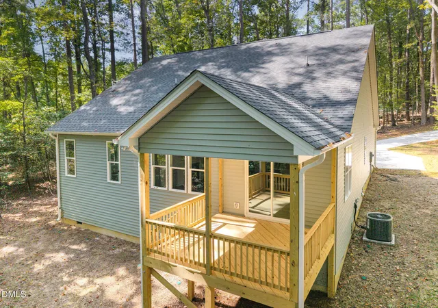 Photo 3 of Sale Pending at 3258 Yorkshire Cir, Sanford, NC 27332 | MLS# 10139388 | Listing updated on 2026-08-21