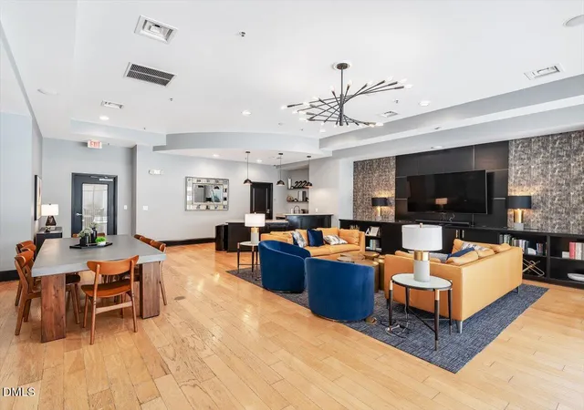 4th image of 222 Glenwood Ave #304, Raleigh, NC 27603 | MLS# 10139446
