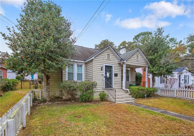 3rd image of 605 Greenland Dr, Fayetteville, NC 28305 | MLS# 754379