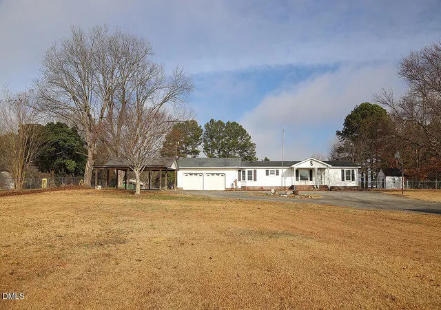 3rd image of 2582 Bakers Chapel Rd, Smithfield, NC 27577 | MLS# 10139857