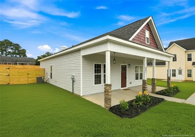 Photo 2 of Sale Pending at 802 Holmes St, Clinton, NC 28328 | MLS# 755341 | Listing updated on 2026-09-21