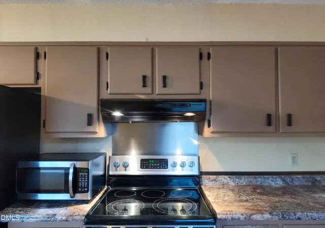 Photo 4 of Sale Pending at 205 Darrel Rd, La Grange, NC 28551 | MLS# 10142470 | Listing updated on 2026-07-29