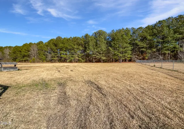 Homes for sale in Clayton, NC | 165 Sommerset Dr, Clayton, NC 27520 | MLS# 10140787