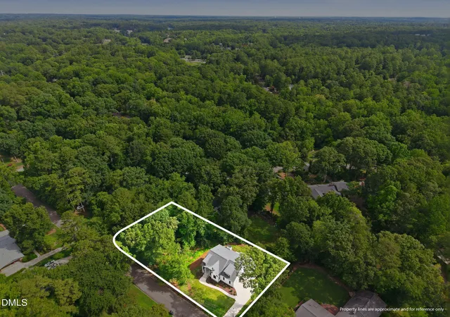 Photo 3 of Single family home for sale at 5308 Parkwood Dr, Raleigh, NC 27612 | MLS# 10140936 | Listing updated on 2026-09-21