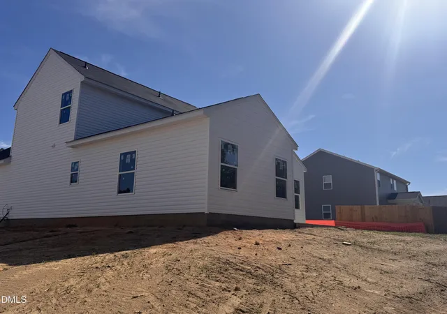 Photo 3 of Single family home for sale at 75 Colorado Ct, Spring Lake, NC 28390 | MLS# 10141636 | Listing updated on 2026-09-05