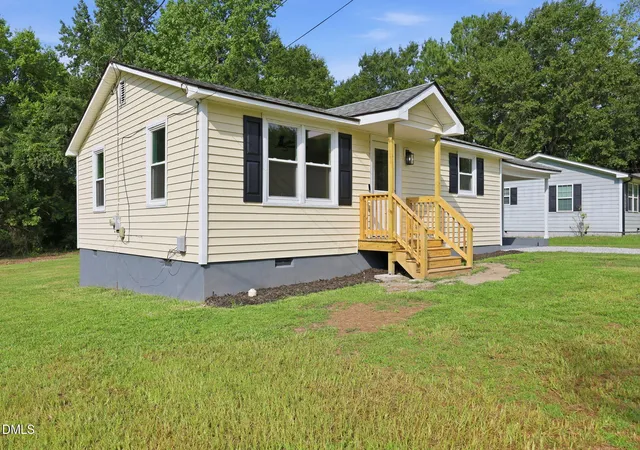3rd image of 1409 Tulip St, Clayton, NC 27520 | MLS# 10186111