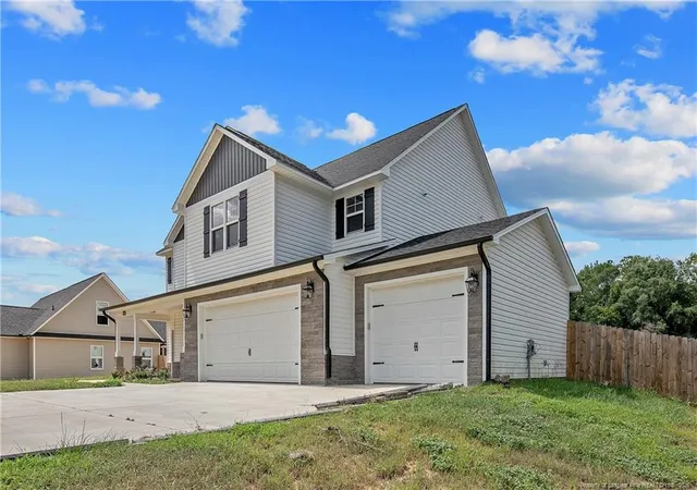 Photo 2 of Single family home for sale at 2960 H Clark Rd, Fayetteville, NC 28306 | MLS# 755937 | Listing updated on 2026-09-02