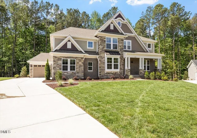 Photo 1 of Single family home for sale at 136 Ogden Cir, Clayton, NC 27527 | MLS# 10141891 | Listing updated on 2026-09-20