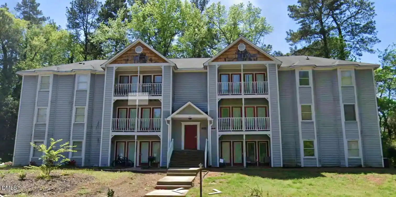 Listing Photo 1 - Condo for sale in 1311 Park Gln Dr located at 1311 Park Gln Dr, Raleigh, NC 27610 - Unit #101