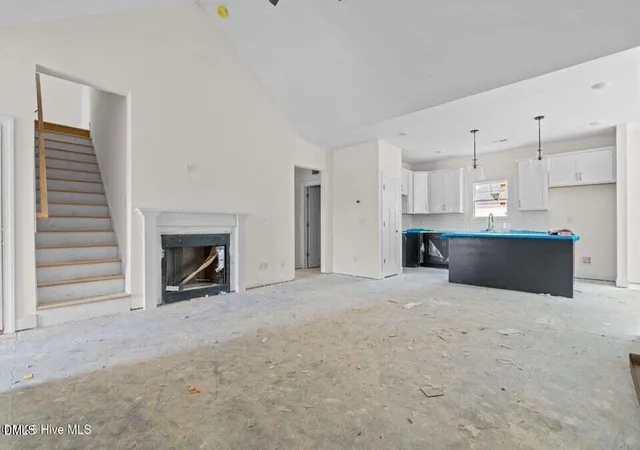 Photo 5 of Single Family Residence at 213 Telluride Ct, Aberdeen, NC 28315 | MLS# 10142119 | | Sold on 2026-07-09