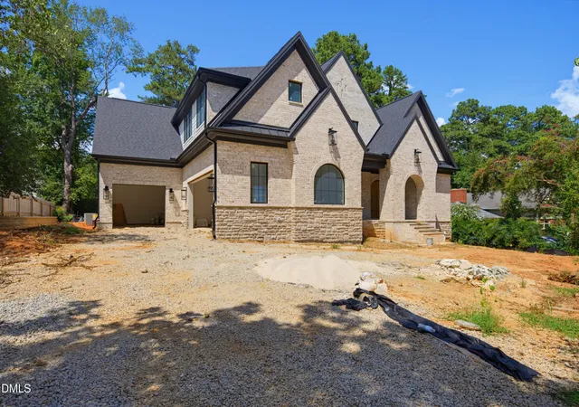 2nd image of 3422 Redbud Ln, Raleigh, NC 27607 | MLS# 10142151
