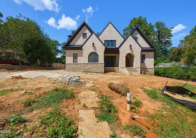 Photo 3 of Single family home for sale at 3422 Redbud Ln, Raleigh, NC 27607 | MLS# 10142151 | Listing updated on 2026-09-13
