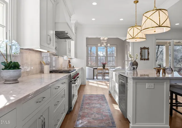 4th image of 126 E Drewry Ln, Raleigh, NC 27609 | MLS# 10142674