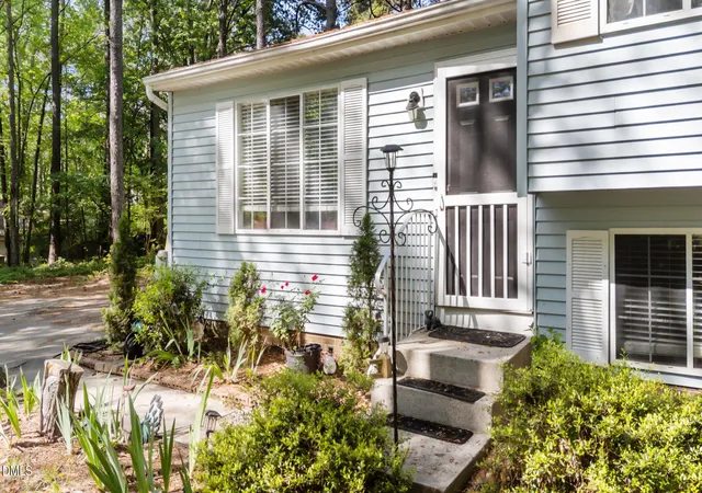 2nd image of 320 Bainbridge Cir, Garner, NC 27529 | MLS# 10161313