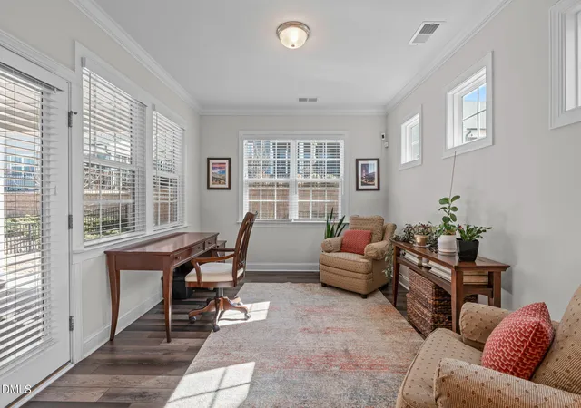 Photo 5 of Single Family Residence at 1008 Athena Dr, Durham, NC 27703 | MLS# 10145974 | | Sold on 2026-05-21